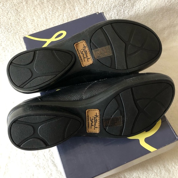 DSW Natural Soul All Thru Comfort black loafer - Picture 4 of 5